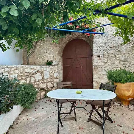 The Old Barrel Dom wakacyjny Livadi (Kythira)